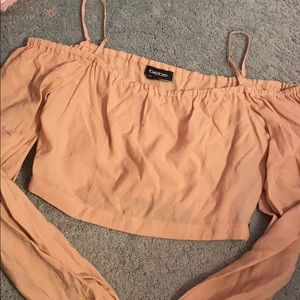 Tan Off The Shoulder Crop 🌼